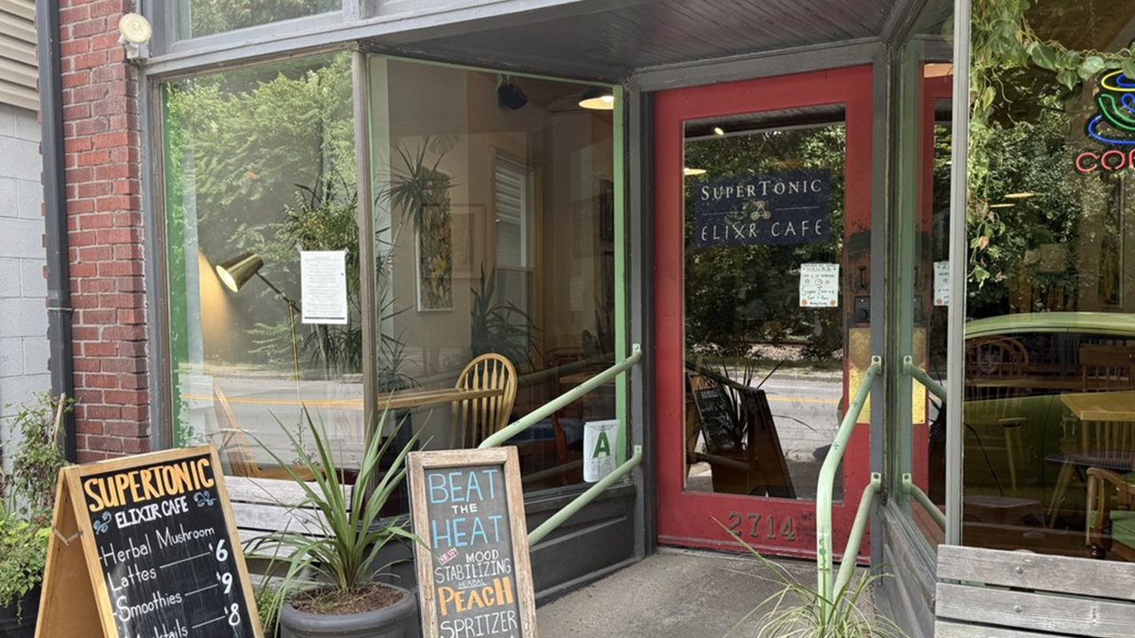 Louisville painter opens café specializing in mushroom coffee and healthy tonics